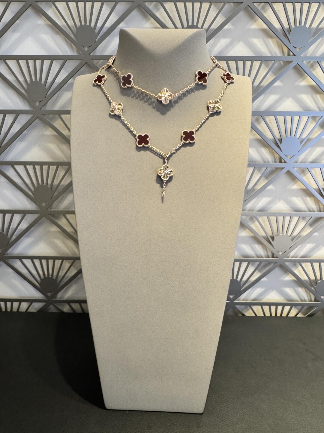 [Lumi Jewellery]CLOVER 20 MOTIFS LASER CARNELIAN NECKLACE