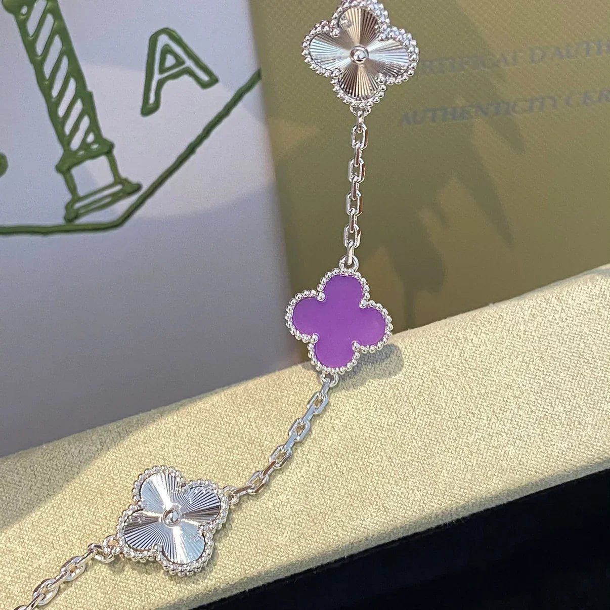 [Lumi Jewellery] CLOVER 5 MOTIF VIOLET BRACELET COLLECTION
