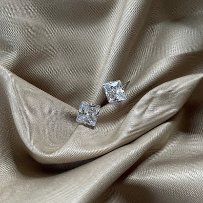 [Lumi Jewellery]Stylish Shiny Square Center Stone Stud Earrings