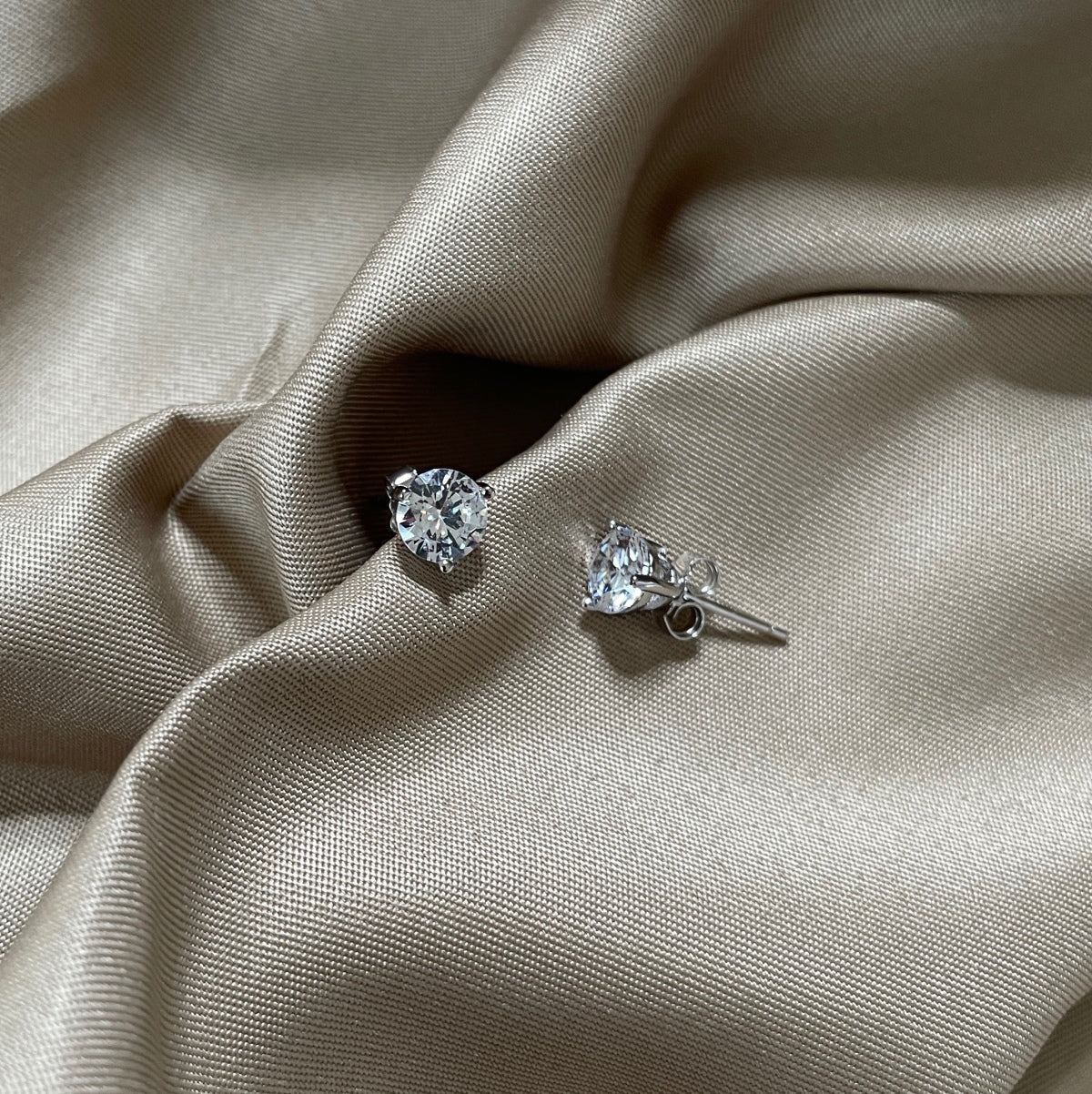 [Lumi Jewellery]Dainty Round Shape Earrings