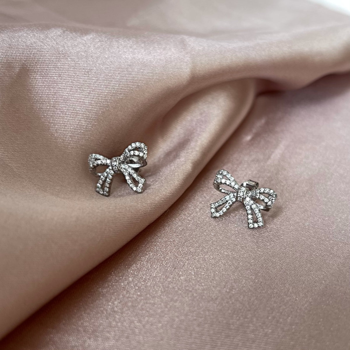 [Lumi Jewellery]Dainty Bow Shape Earrings