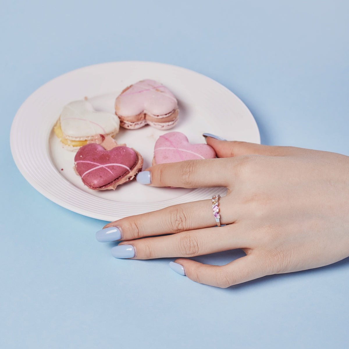 [Lumi Jewellery]Delicate Vibrant Emerald Cut Daily Ring