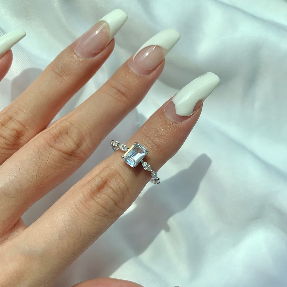[Lumi Jewellery]1.0 Carat Dainty Resplendent Radiant Cut Daily Ring