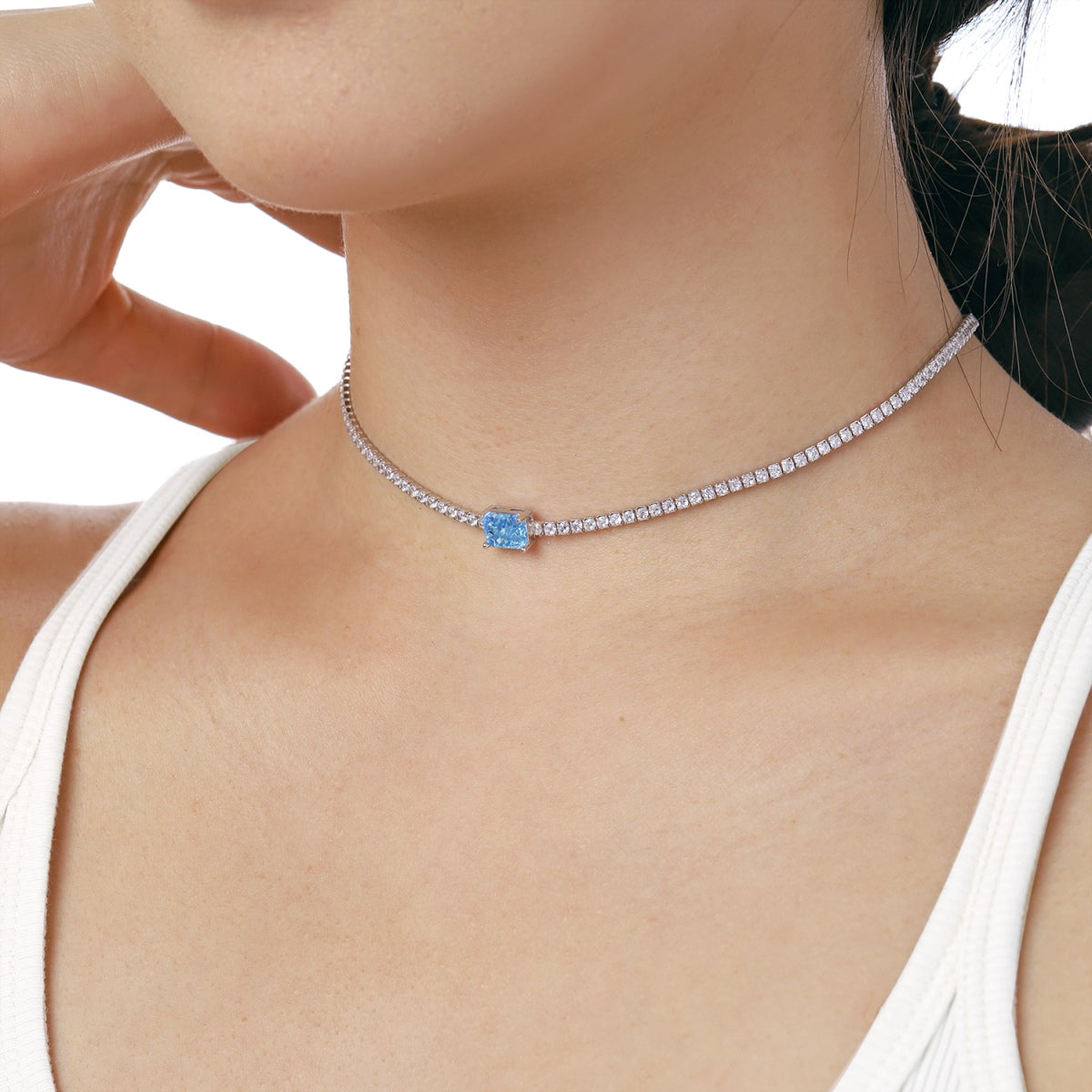 [Lumi Jewellery]2.0 carat Ornate Emerald Cut Necklace
