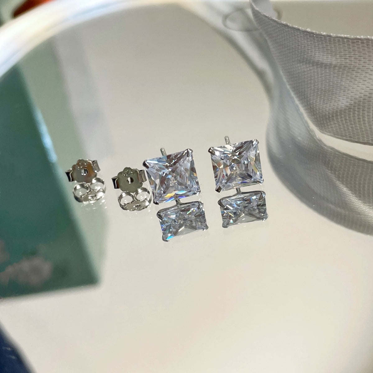 [Lumi Jewellery]Ornate Square Shape Earrings