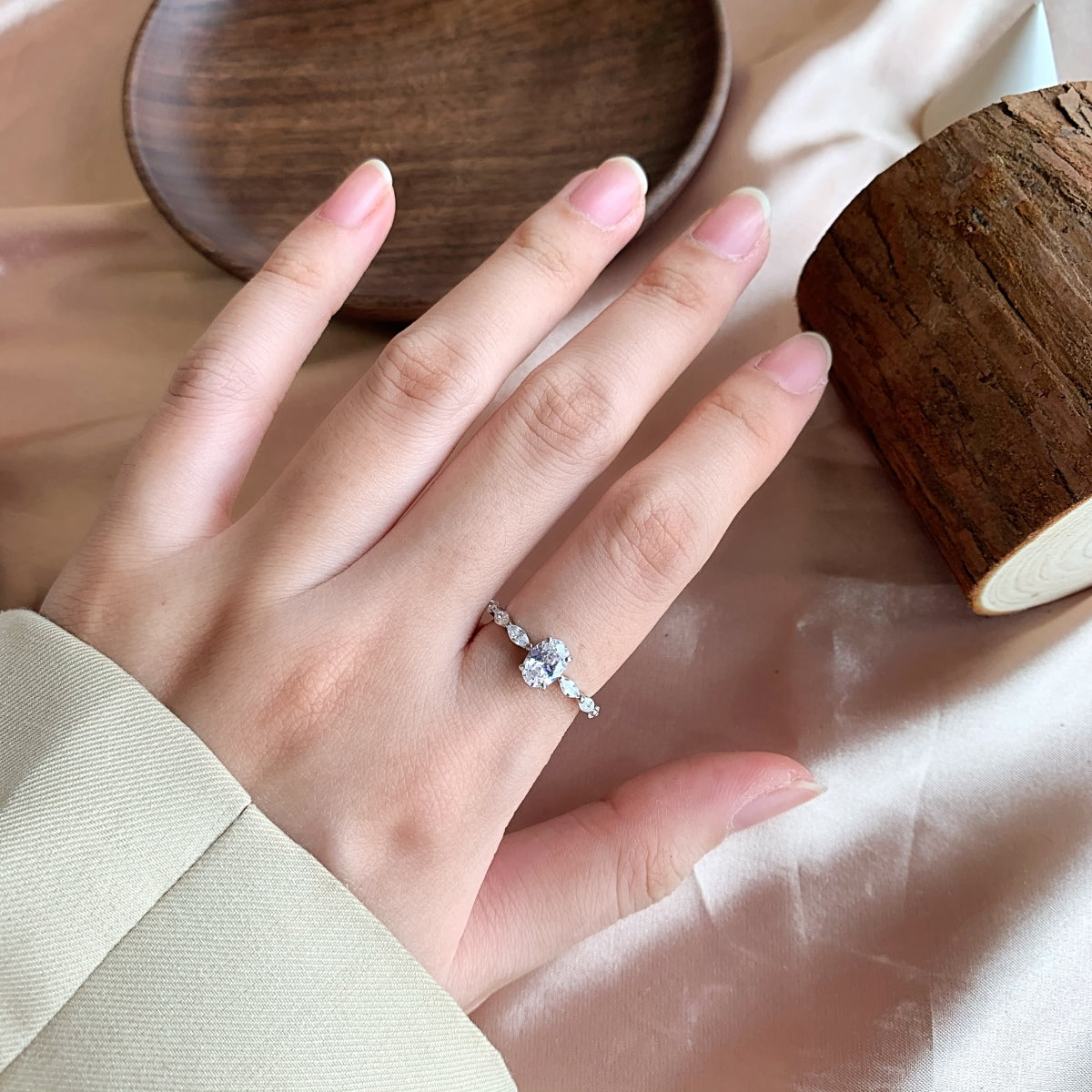 [Lumi Jewellery]0.75 Carat Luxurious Vibrant Elongated Cushion Cut Daily Ring