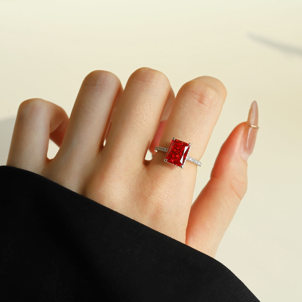[Lumi Jewellery]4.0 Carat Luxurious Engagement Ring