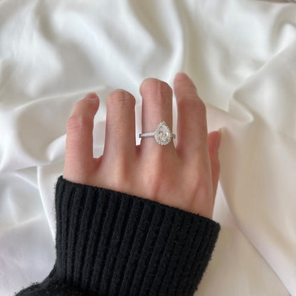 [Lumi Jewellery]1.0 Carat Luxurious Resplendent Water Drop Shape Wedding Ring