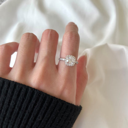 [Lumi Jewellery]Dazzling Resplendent Round Cut Wedding Ring