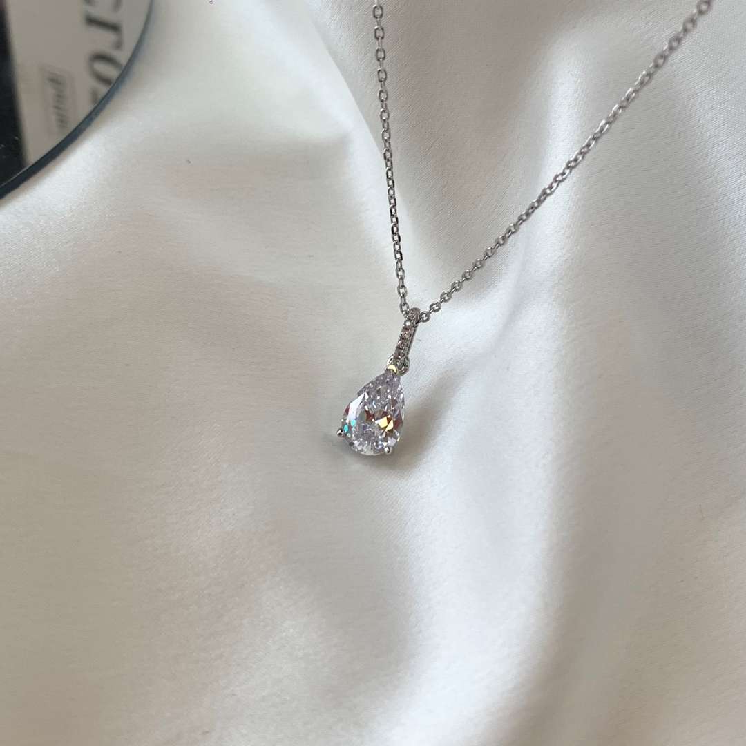[Lumi Jewellery]Delicate Water Drop Shape Fashion Necklace