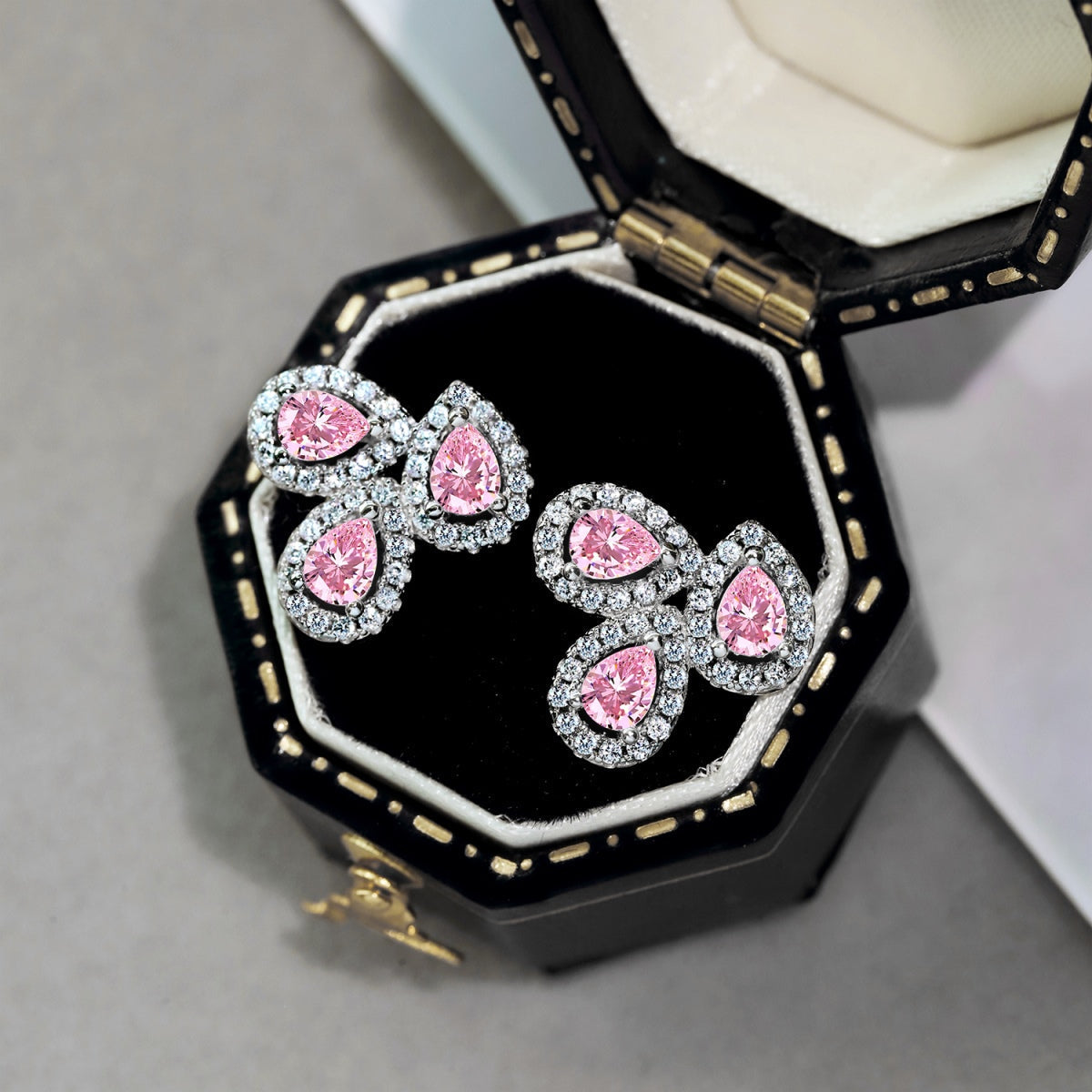 [Lumi Jewellery]Ornate Flower Shape Pear Cut Lover Earrings