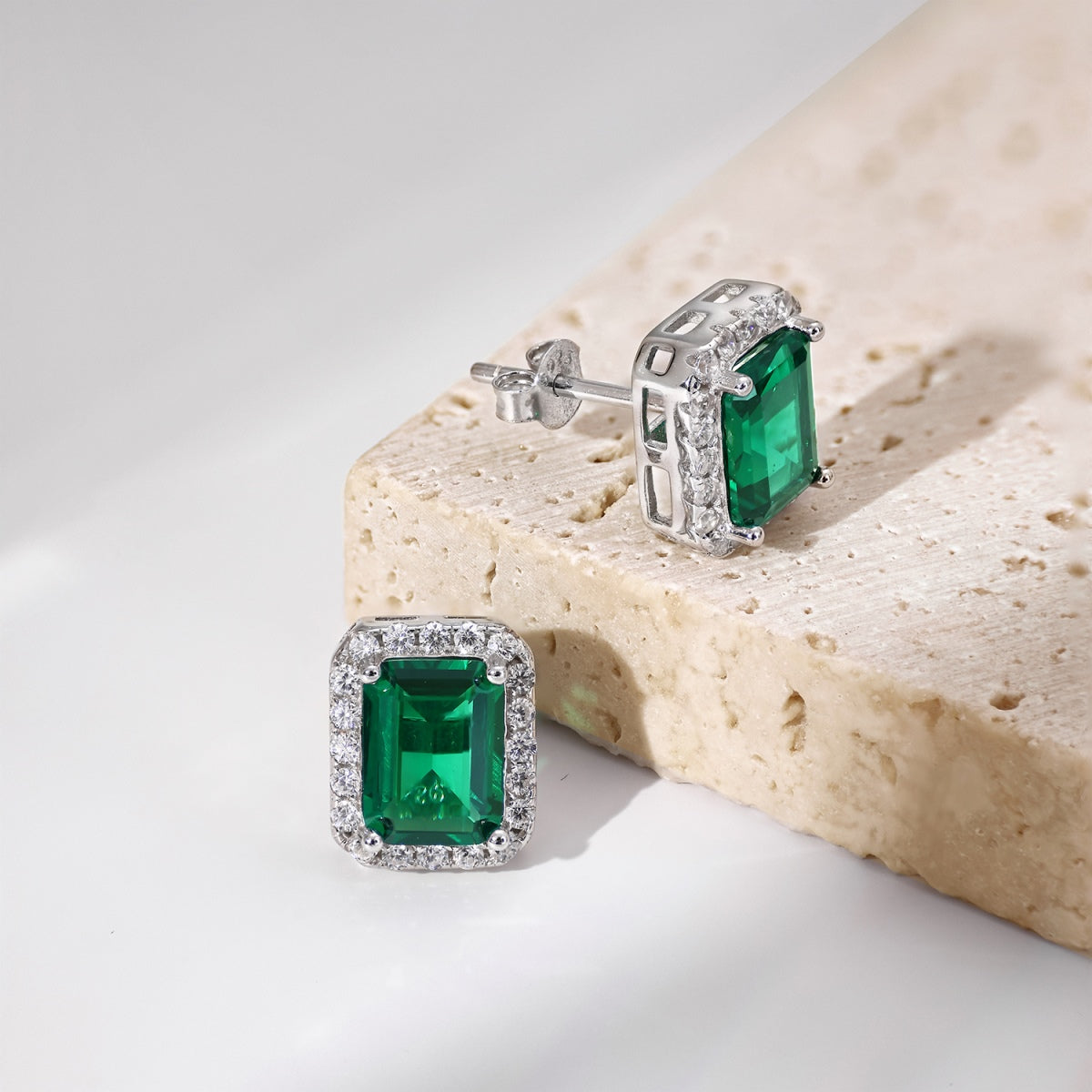 [Lumi Jewellery]Luxurious Dainty Emerald Cut Banquet Earrings