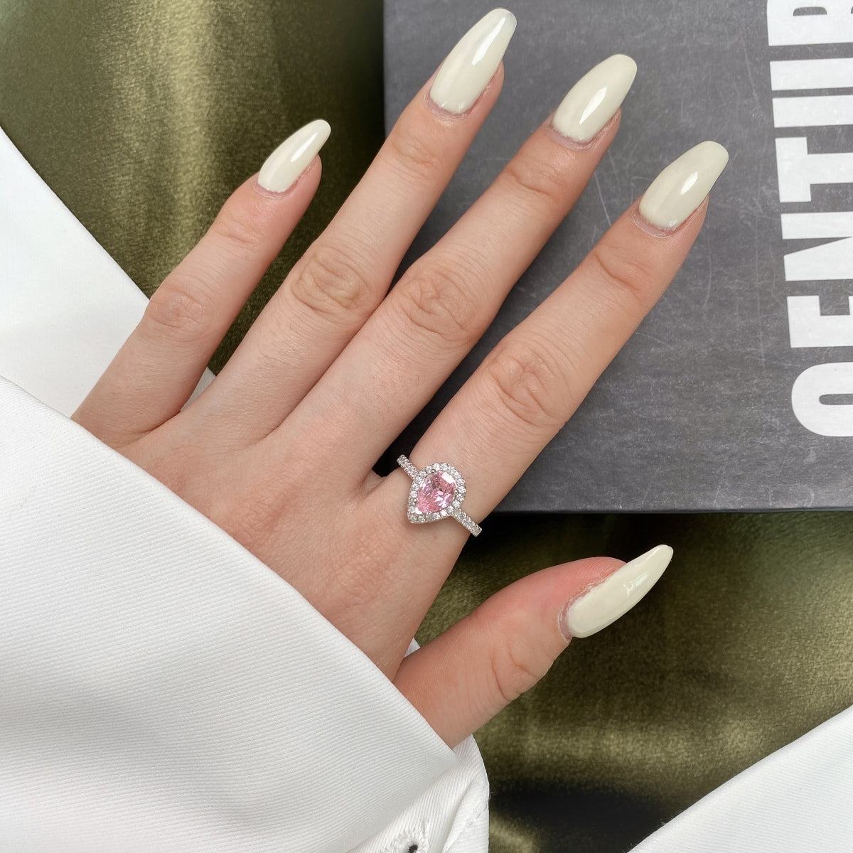 [Lumi Jewellery]1.0 Carat Luxurious Resplendent Water Drop Shape Wedding Ring