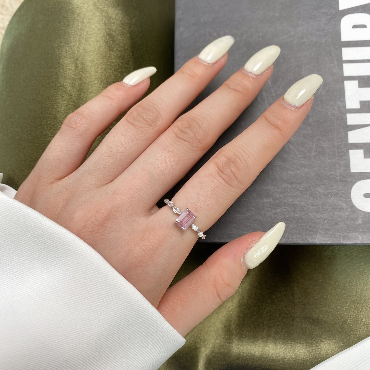 [Lumi Jewellery]1.0 Carat Dainty Resplendent Radiant Cut Daily Ring