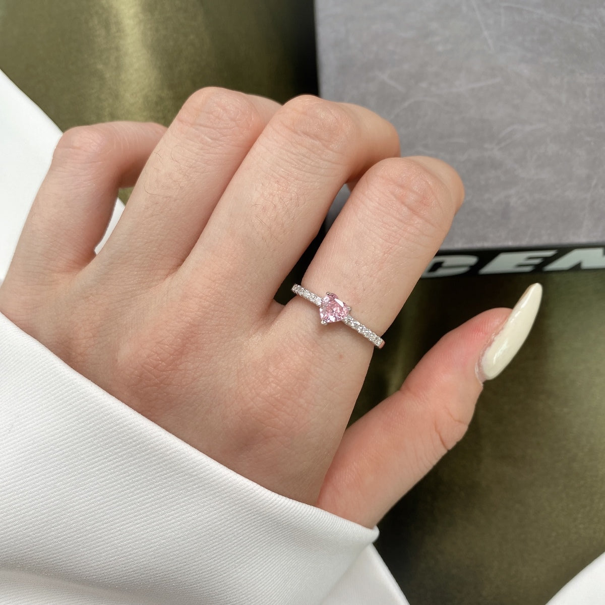 [Lumi Jewellery]0.5 Carat CaratEternity Charming Heart Shape Lover Ring