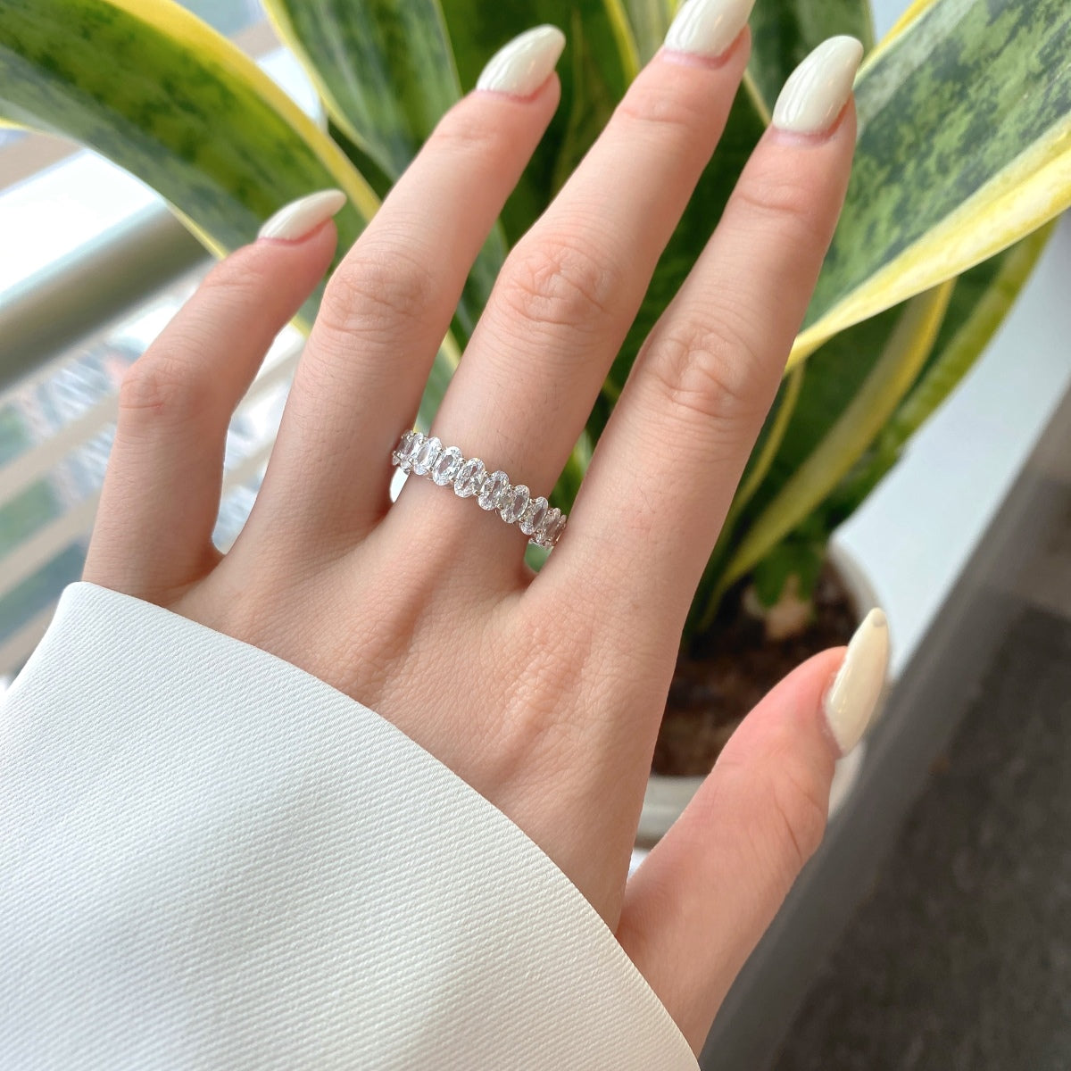 [Lumi Jewellery]Ornate Oval Cut Tennis Ring