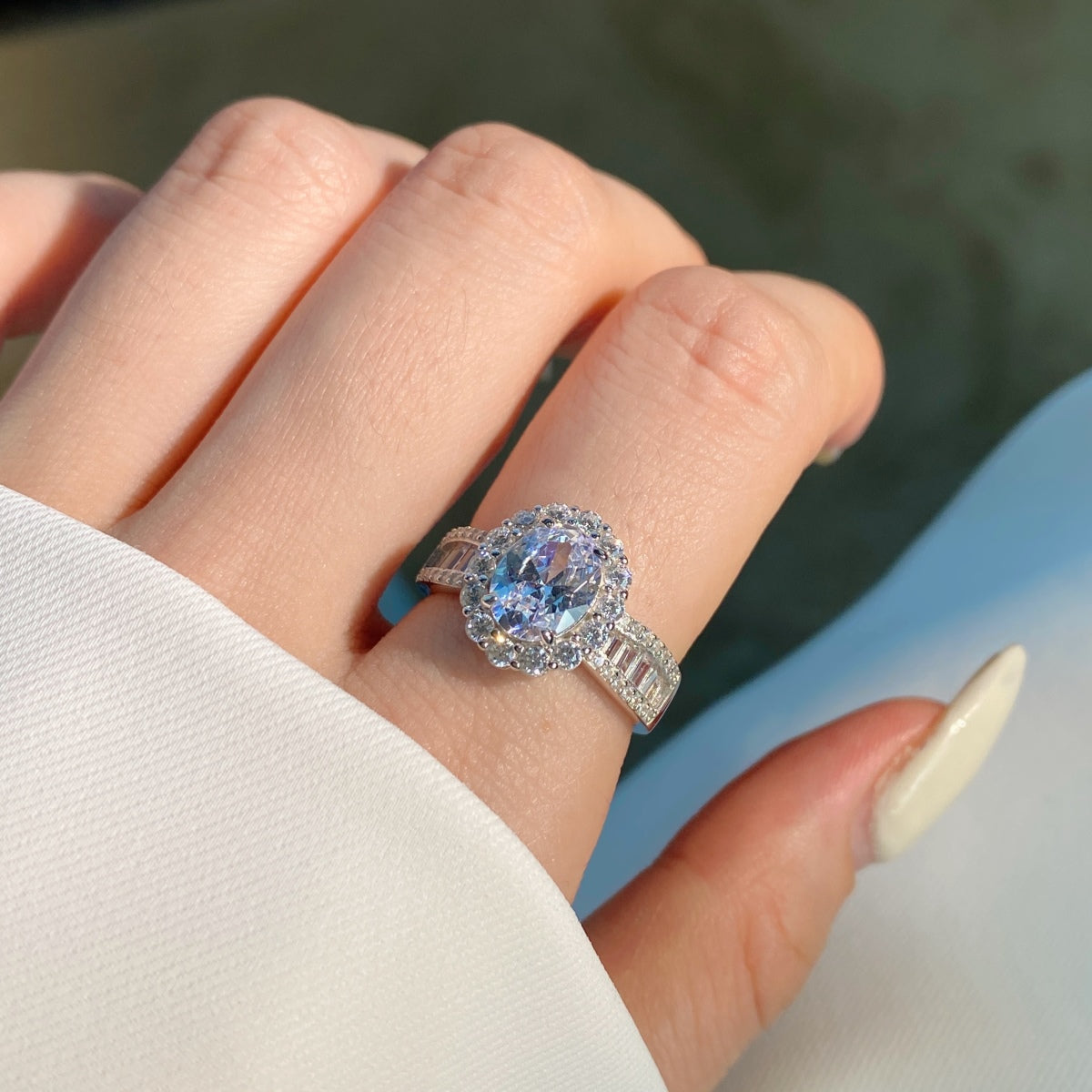 [Lumi Jewellery]1.5 Carat Dazzling Charming Oval Cut Banquet Ring