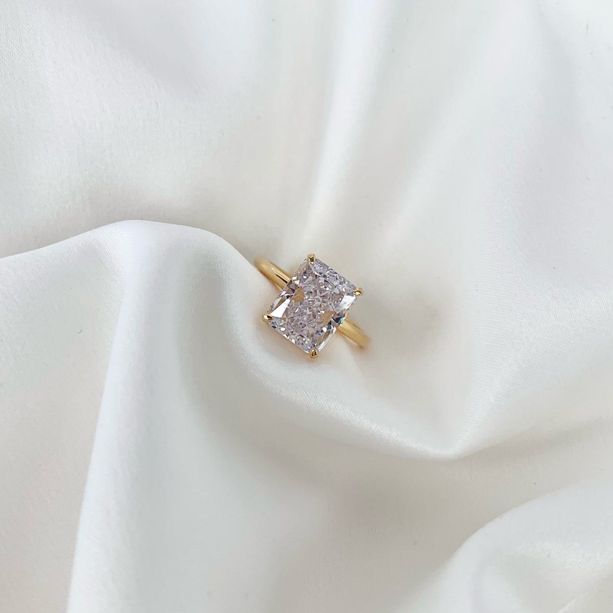 [Lumi Jewellery]4.0 Carat Ornate Enchanting Radiand Cut Banquet Ring