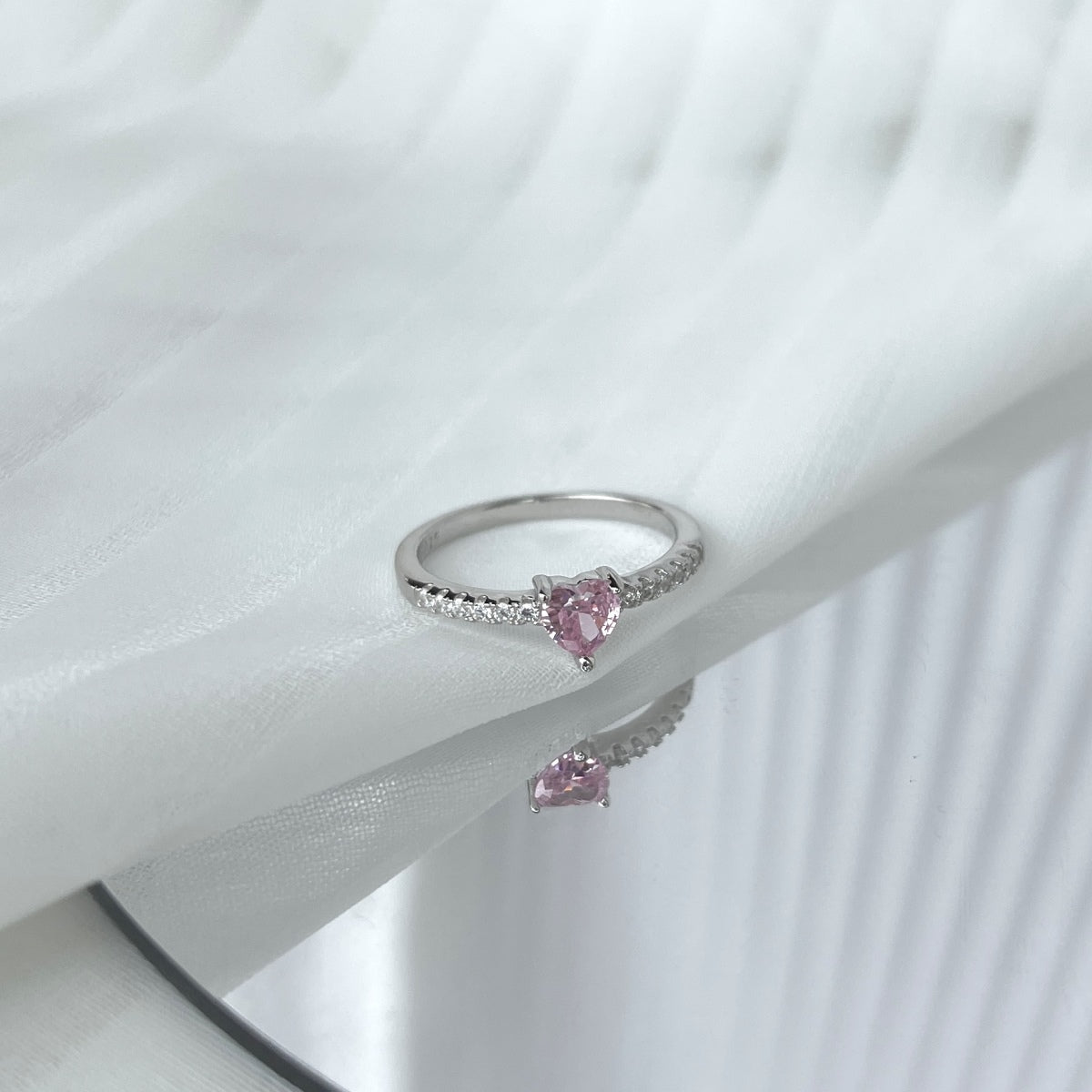 [Lumi Jewellery]0.5 Carat CaratEternity Charming Heart Shape Lover Ring