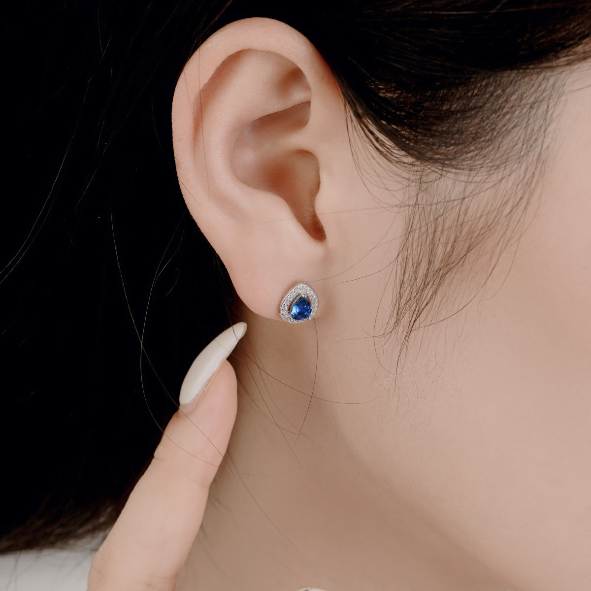 [Lumi Jewellery]Luxurious Water Drop Shape Earrings