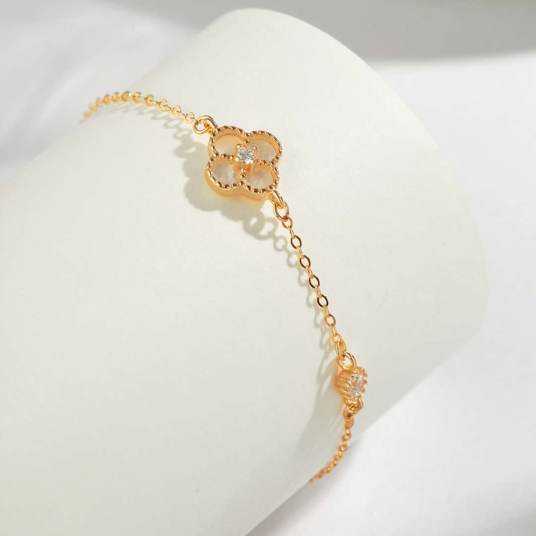 [Lumi Jewellery]Delicate Four Leaf Clover Bracelet