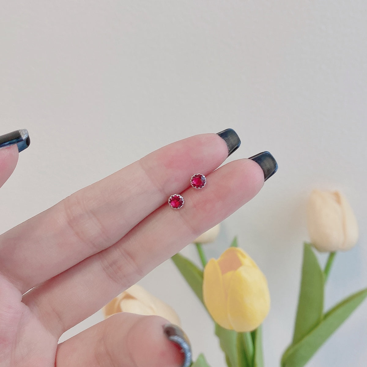 [Lumi Jewellery]Sparkling Colorful Round Shape Earrings