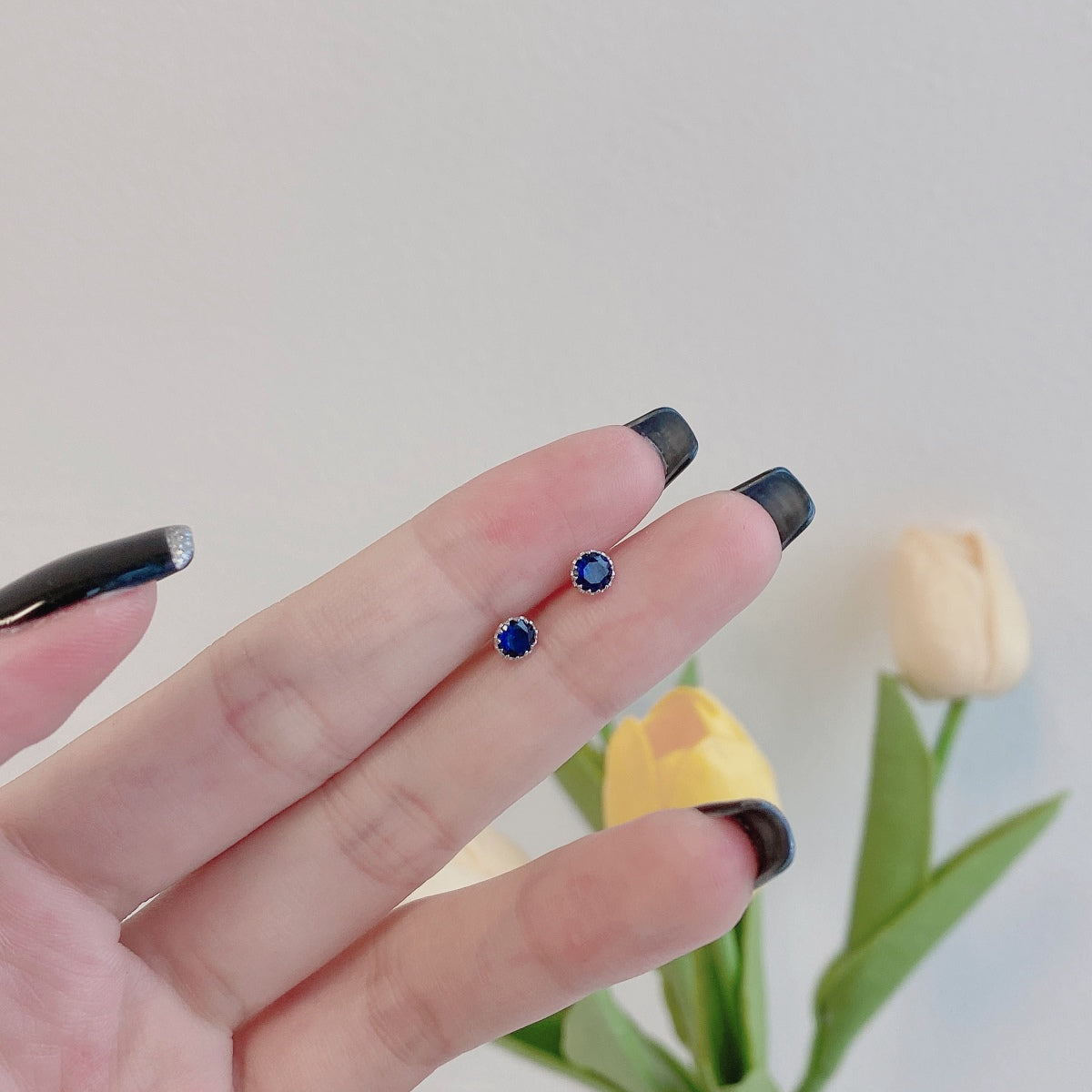 [Lumi Jewellery]Sparkling Colorful Round Shape Earrings