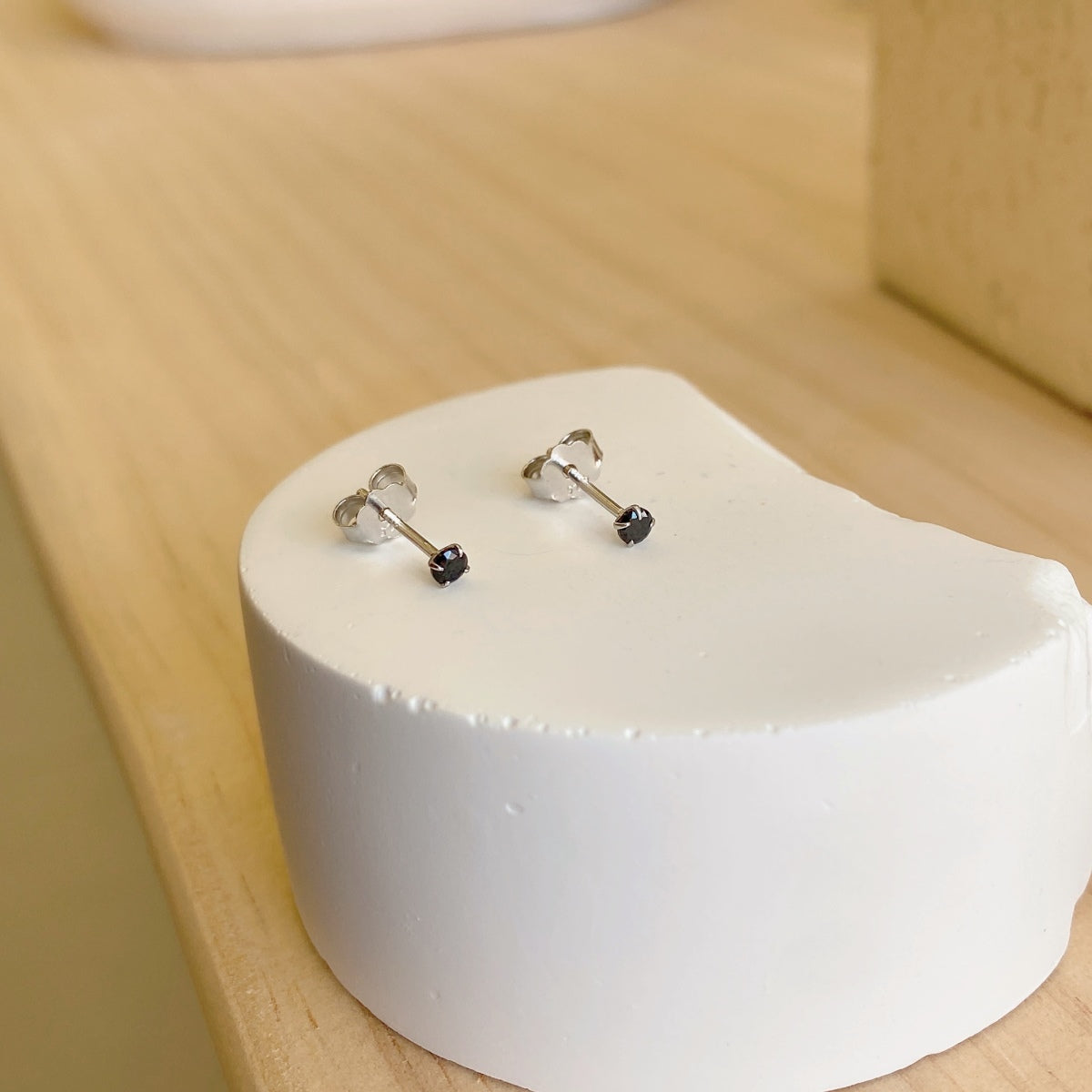 [Lumi Jewellery]Delicate Solitaire Earrings