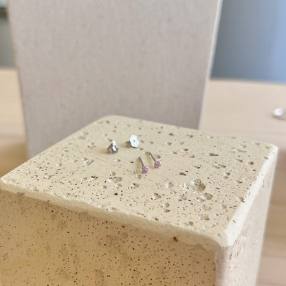 [Lumi Jewellery]Delicate Solitaire Earrings