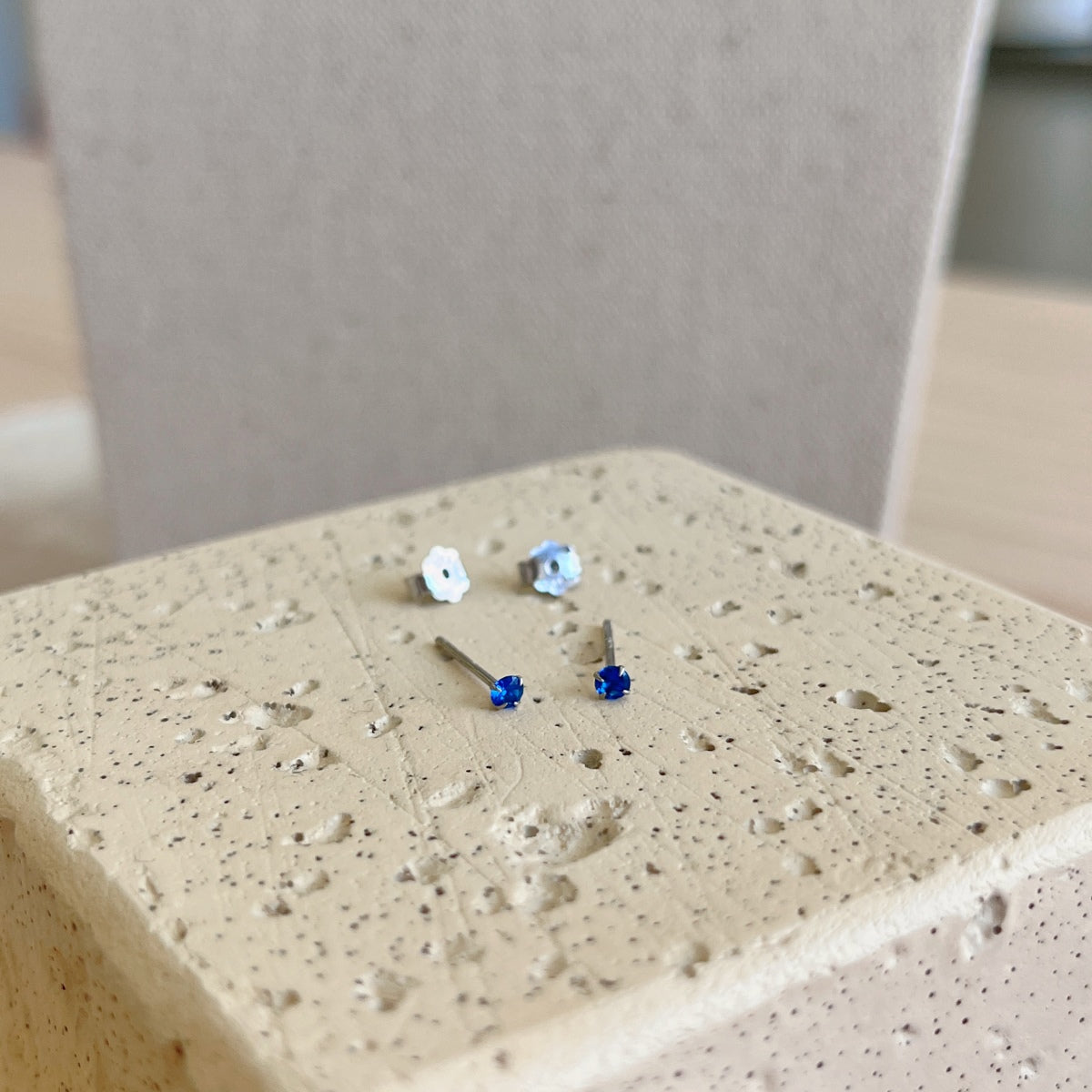 [Lumi Jewellery]Delicate Solitaire Earrings