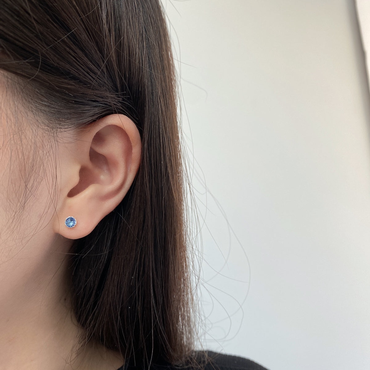 [Lumi Jewellery]Sparkling Colorful Round Shape Earrings