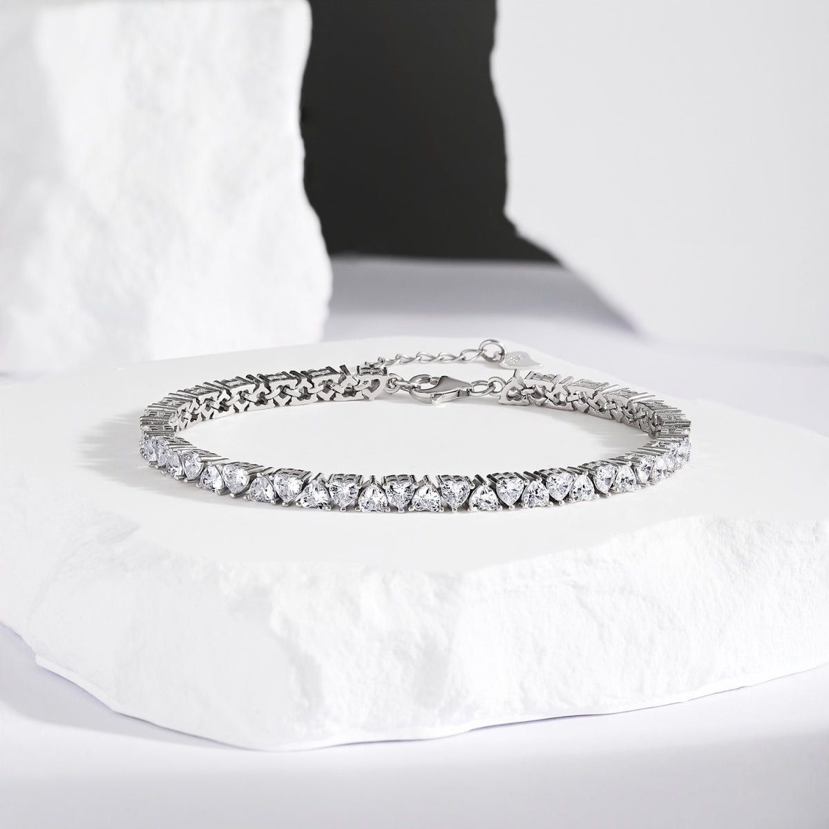 [Lumi Jewellery]Dazzling Romantic Heart Shape Lover Bracelet