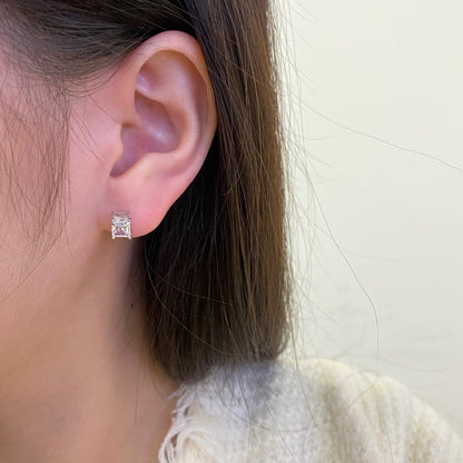 [Lumi Jewellery]Stylish Shiny Rectangular Center Stone Stud Earrings
