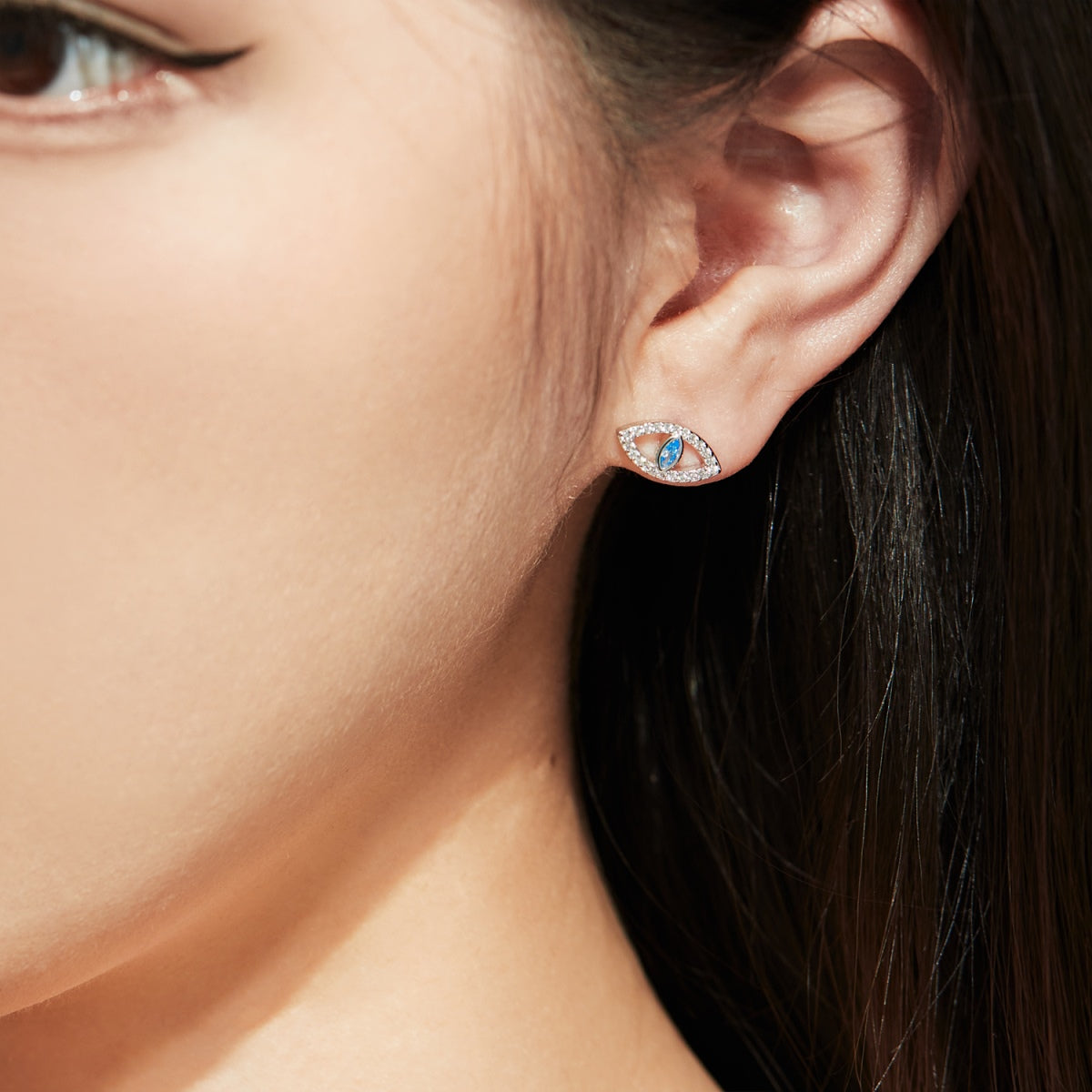 [Lumi Jewellery]Blue Devil Eyes Hollow Stud Earrings