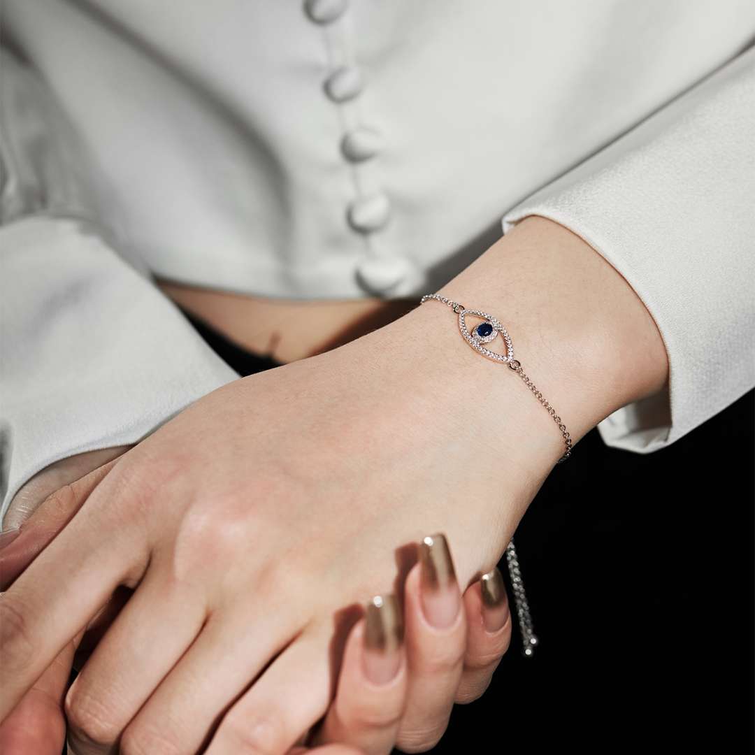 [Lumi Jewellery]Devil's Eye Hollow Design Bracelet