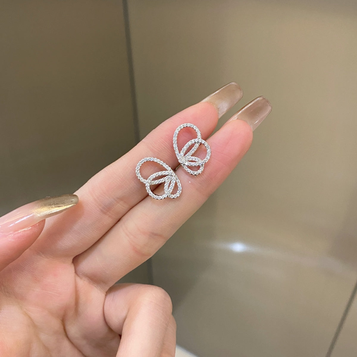 [Lumi Jewellery]Exquisite Butterfly Shape Earrings