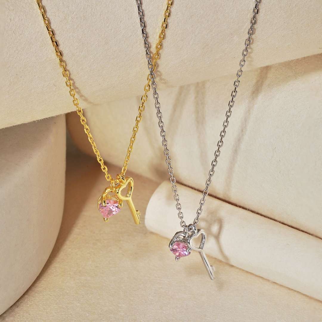 [Lumi Jewellery]Unique Heart Shape Key Pendent Necklace