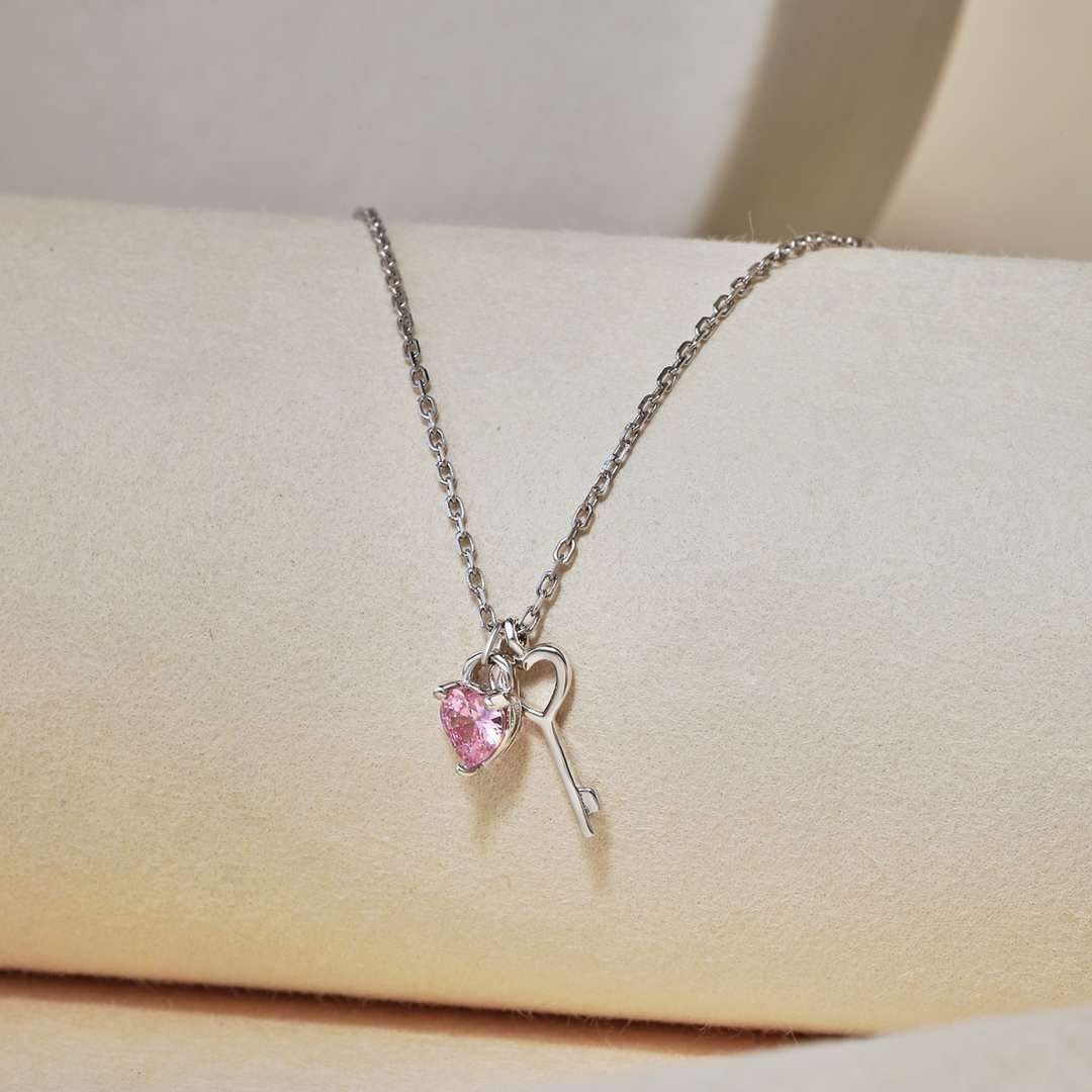 [Lumi Jewellery]Unique Heart Shape Key Pendent Necklace