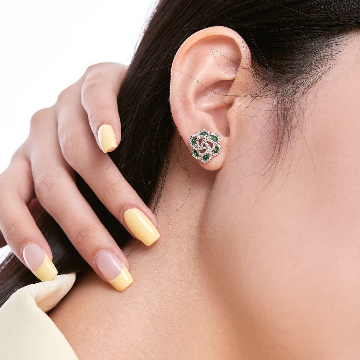 [Lumi Jewellery]Exquisite Flower Shape Daily Earrings