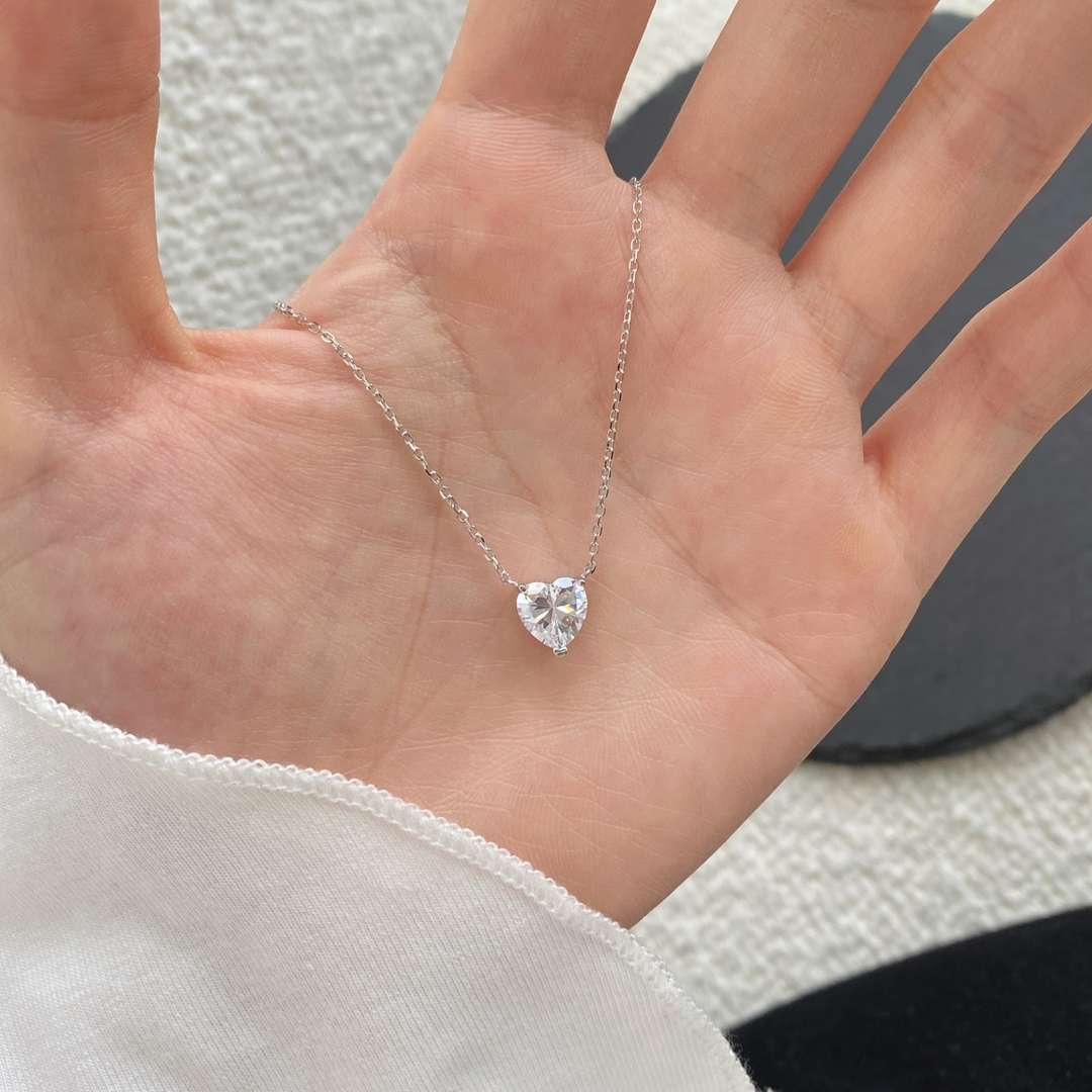 [Lumi Jewellery]Heart Shape Main Stone Pendant Collarbone Necklace