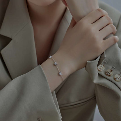 [Lumi Jewellery]Radiant Butterfly Shape Necklace