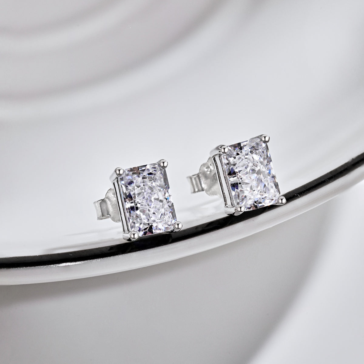 [Lumi Jewellery]Radiant Luxurious Princess Cut Daily Earrings