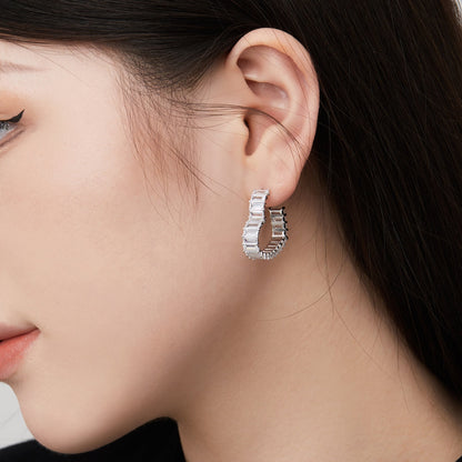 [Lumi Jewellery]Radiant Heart Cutout Earrings