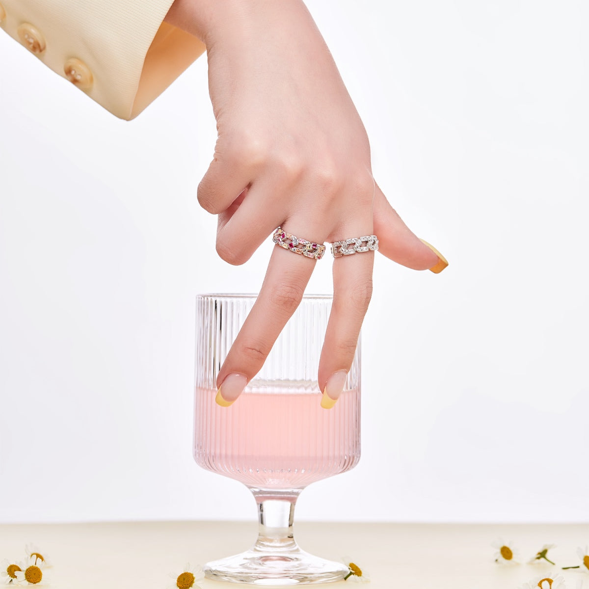 [Lumi Jewellery]Sparkling Vibrant Emerald Cut Daily Ring