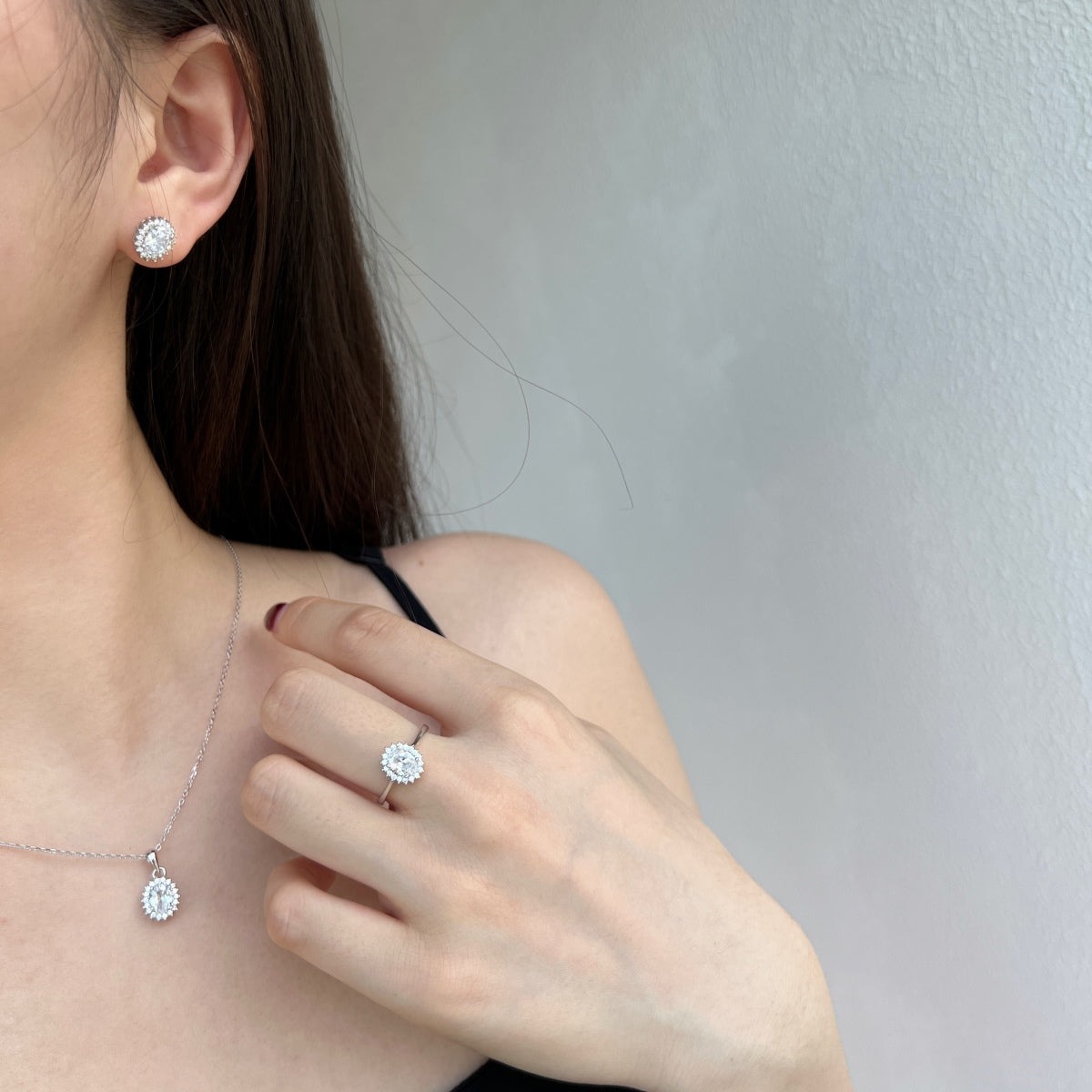 [Lumi Jewellery]Delicate Radiant Oval Cut Daily Earrings