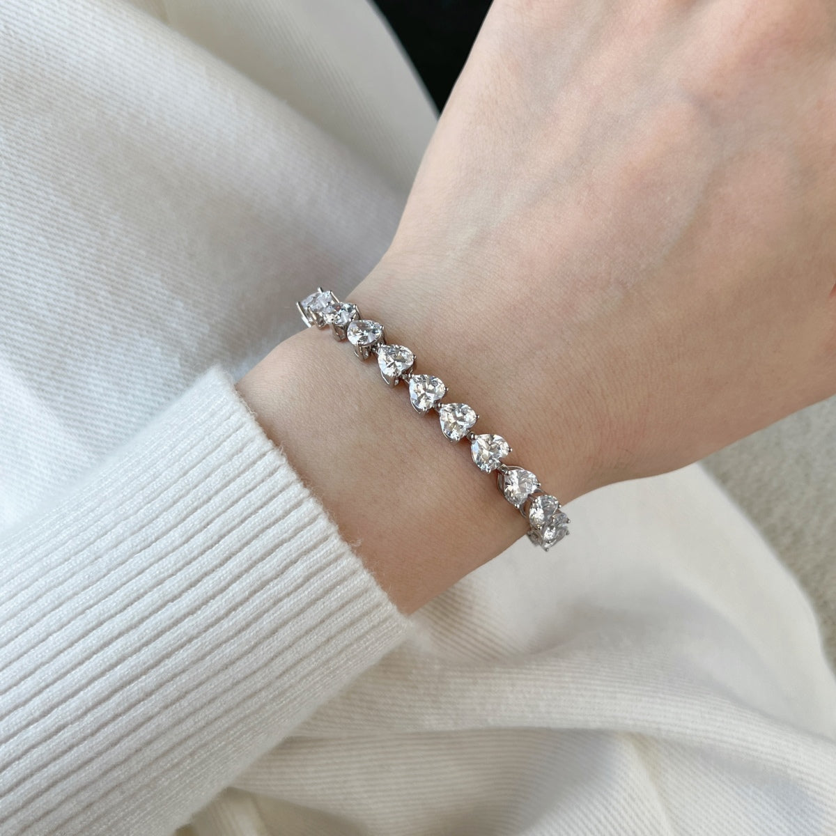 [Lumi Jewellery]0.75 Carat Elegant Romantic Heart Shape Lover Bracelet