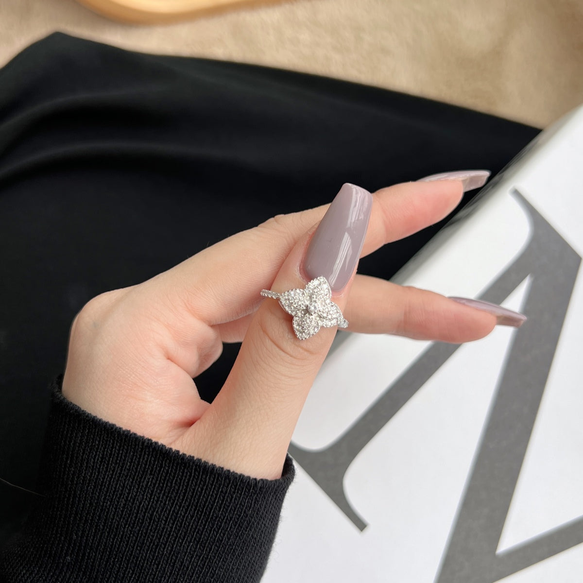 [Lumi Jewellery]Luxurious Colorful Flower Shape Banquet Ring