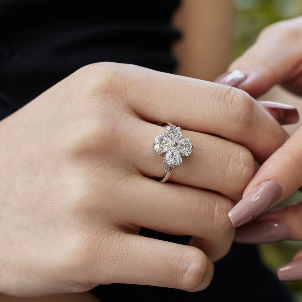 [Lumi Jewellery]Heart-shaped Four-Leaf Clover Ball Ring