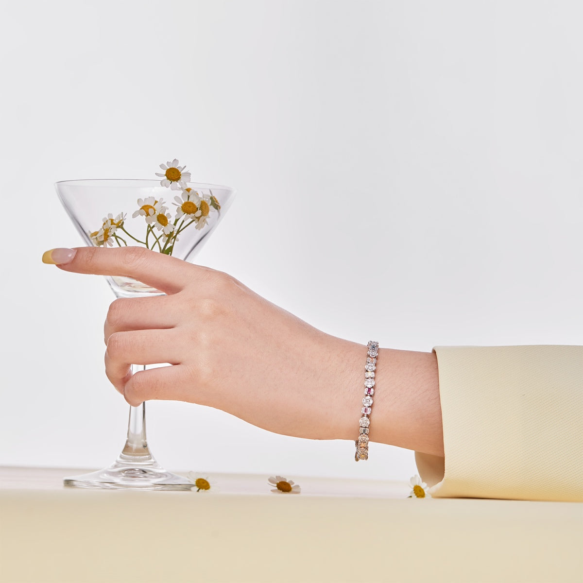 [Lumi Jewellery]Dazzling Radiant Multi Cut Daily Bracelet