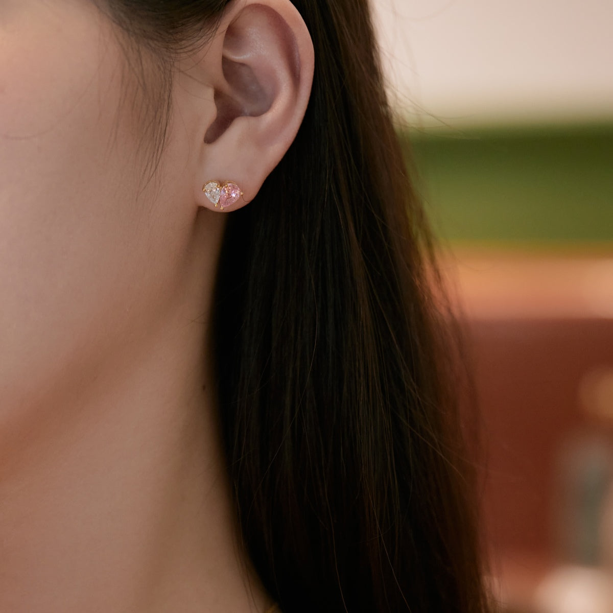 [Lumi Jewellery]Dazzling Elegant Heart Cut Lover Earrings